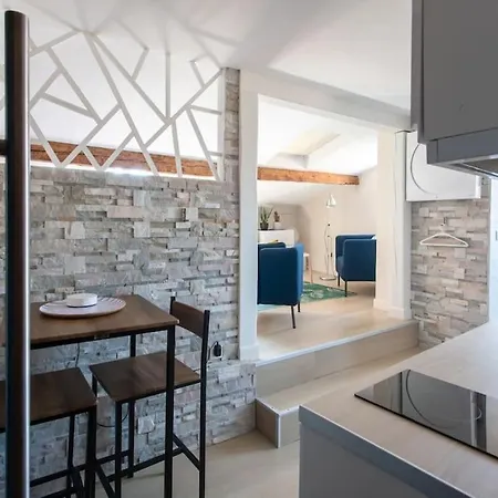 Apartman #49 Perfect Location Saleya Old Town 2mins To Sea Ac *